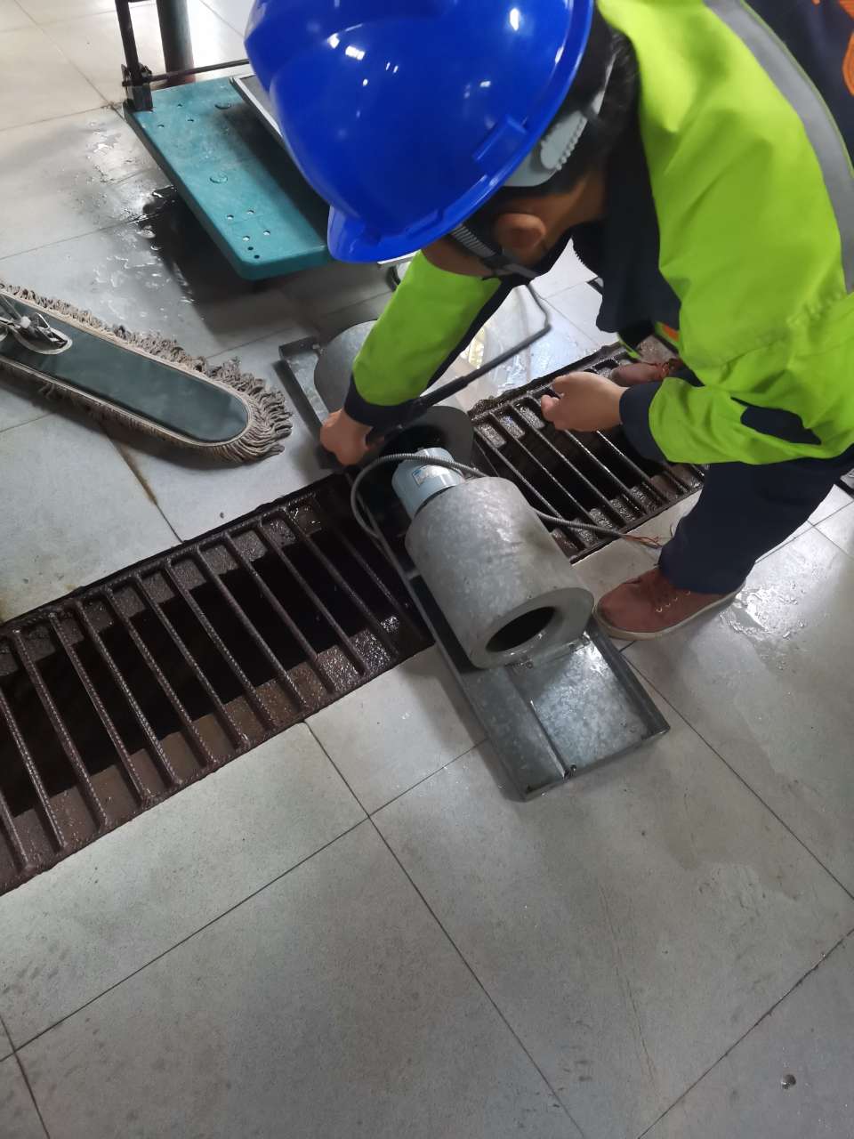 中央空調保養費一年多少錢用的的來說說
